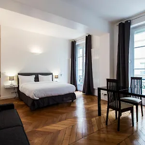 Square Bed & Breakfast Paris